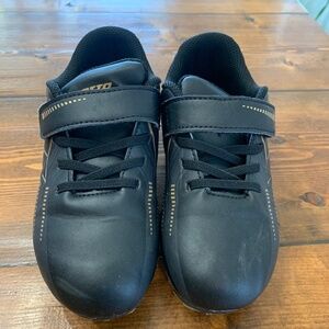 T13 soccer cleats !